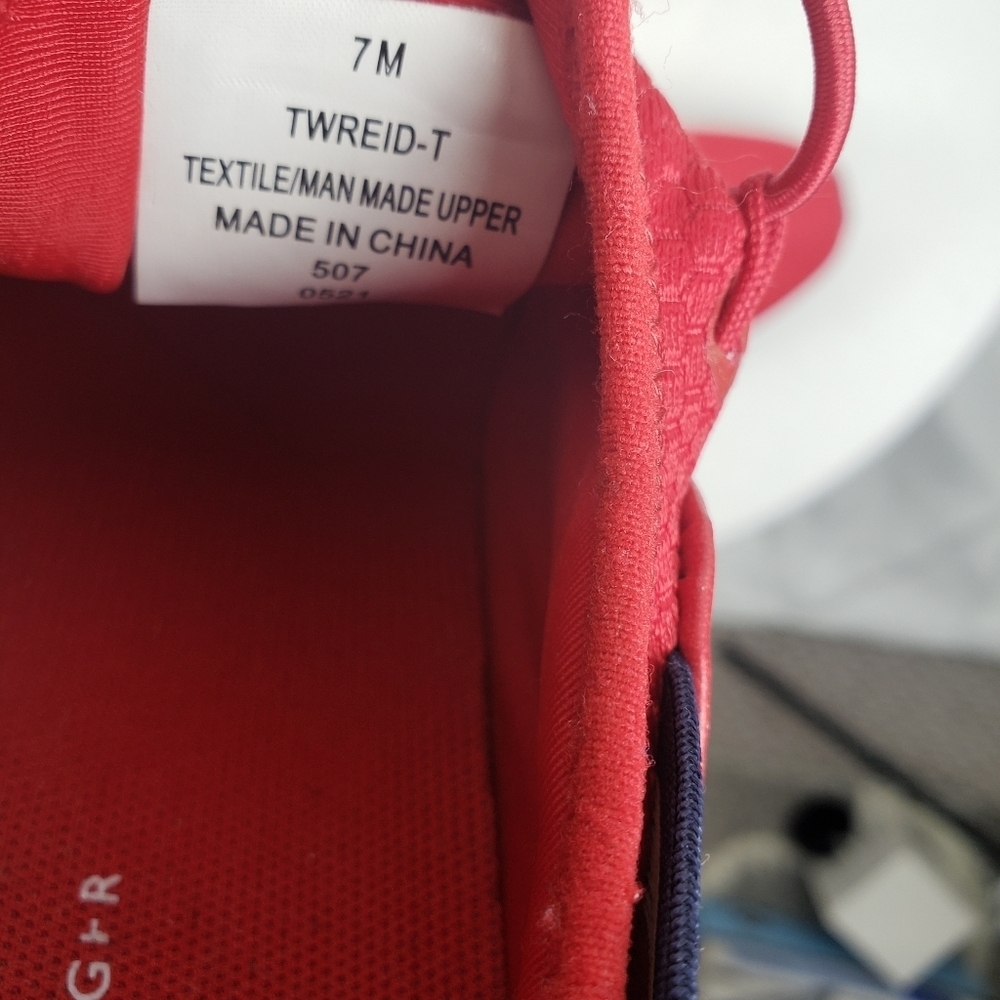 Tommy Hilfiger Women's Red Athletic Shoes Sz 7 - Picture 7 of 7